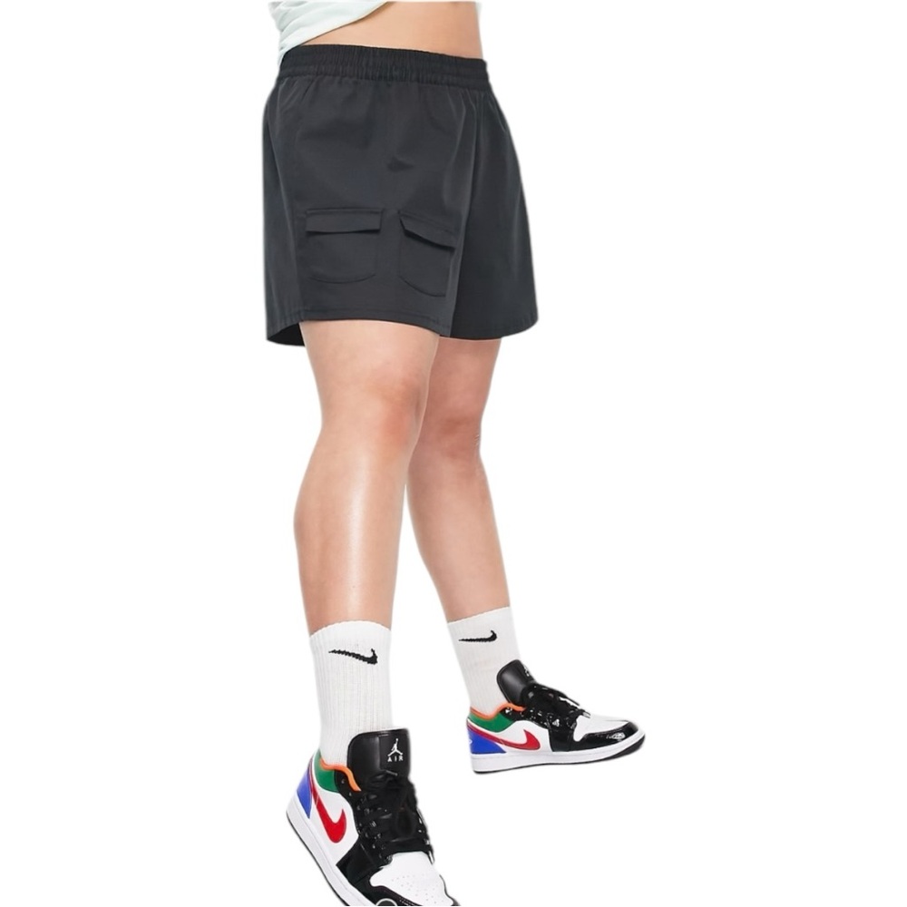 Black Unisex Nike Shorts (L)